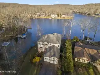 Lakefront Home in Fairfield Glade Resort Community