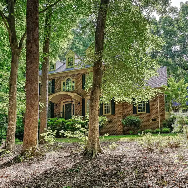 BRICK HOME ON A LARGE PRIVATE LOT