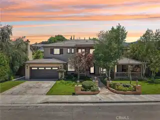 Rare Southern Oaks Manor