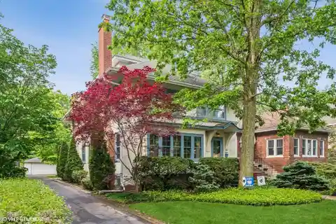 Fabulous Space and Charm in a Convenient Location