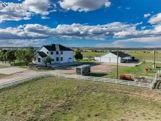 Luxury Country Living on 40 Acres