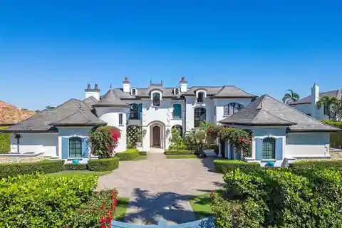 Sophisticated Estate in Naples' Most Esteemed Community
