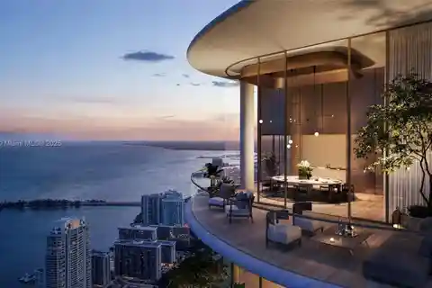 Spacious Thoughtfully Designed Home at the Residences at 1428 Brickell