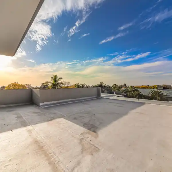 FINISH A SANDHURST MASTERPIECE