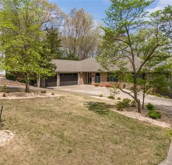 SPECTACULAR FULLY RENOVATED GOLF-FRONT HOME
