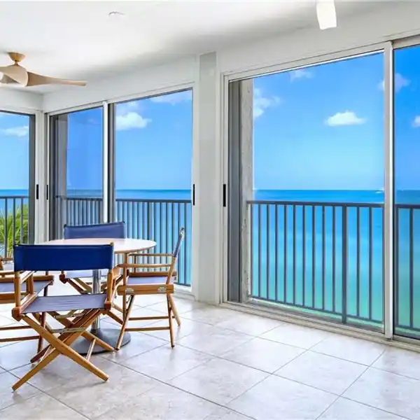 BEACHFRONT END-UNIT CONDO WITH GULF VIEWS