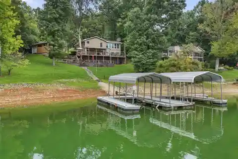 Cherokee Lakefront Retreat with Stunning Cove Views