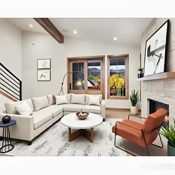 REFINED DOWNTOWN LIVING