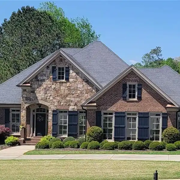 FOUR-SIDED BRICK RANCH IN SOUGHT-AFTER CANONERO