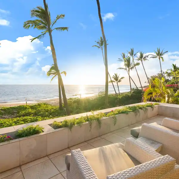 CREATE YOUR DIRECT BEACHFRONT DREAM