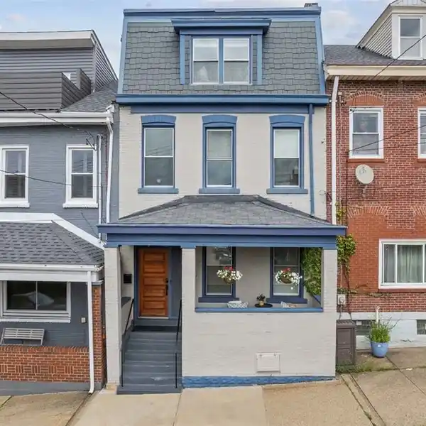 CLASSIC SOPHISTICATION WITH TOP-TIER UPGRADES