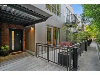 Sophisticated Jamison Square Townhome