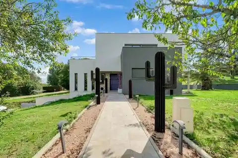 Contemporary Golfside Retreat with Private Pool