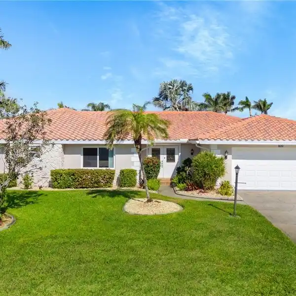 DIRECT GULF ACCESS POOL HOME