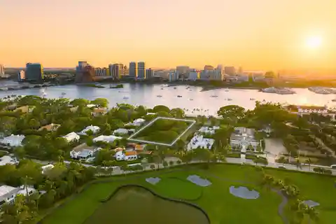 Ideal Canvas to Craft a Secluded Sanctuary