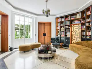 Elegant Garden-Level Apartment with Rotunda Living Room