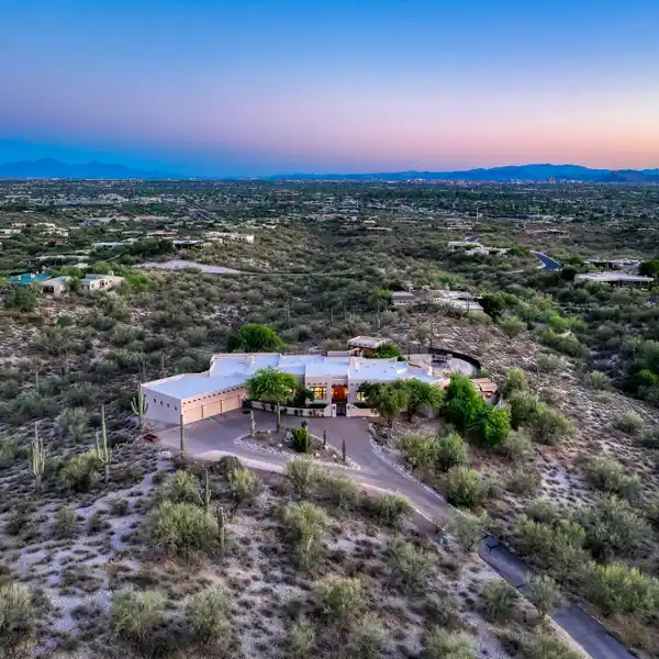 BEAUTIFUL SOUTHWESTERN HOME ON OVER FOUR ACRES