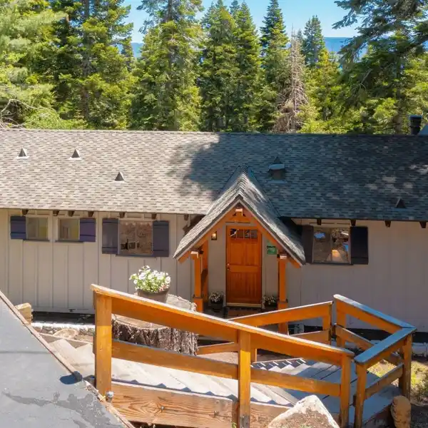 TIMELESS CABIN ON THE COVETED LOWER RUBICON LOOP