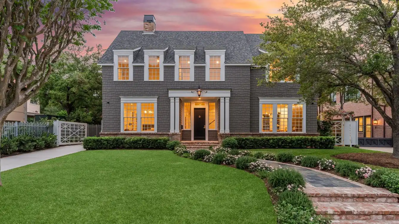 Remarkable River Oaks Residence