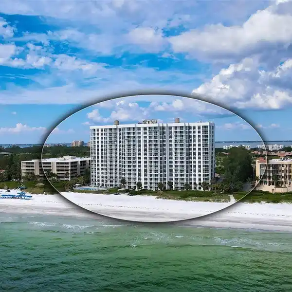 PRIVATE END UNIT AT SEA GATE CLUB