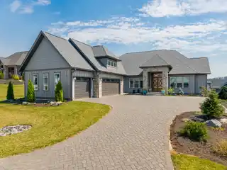 Luxury and Easy One-Level Living