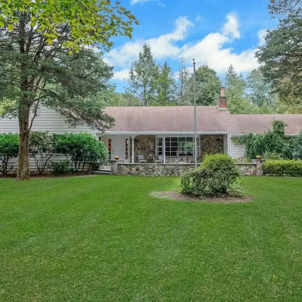 LOVELY RANCH HOME ON BEAUTIFULLY LANDSCAPED PROPERTY
