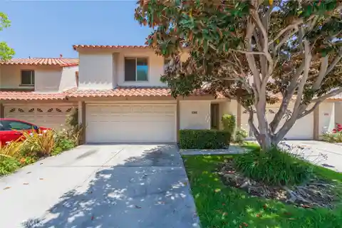 Updated Townhouse in La Cuesta Racquet Club