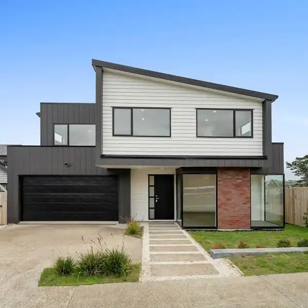 MASTER-PLANNED DEVELOPMENT WITH NATURAL SURROUNDINGS