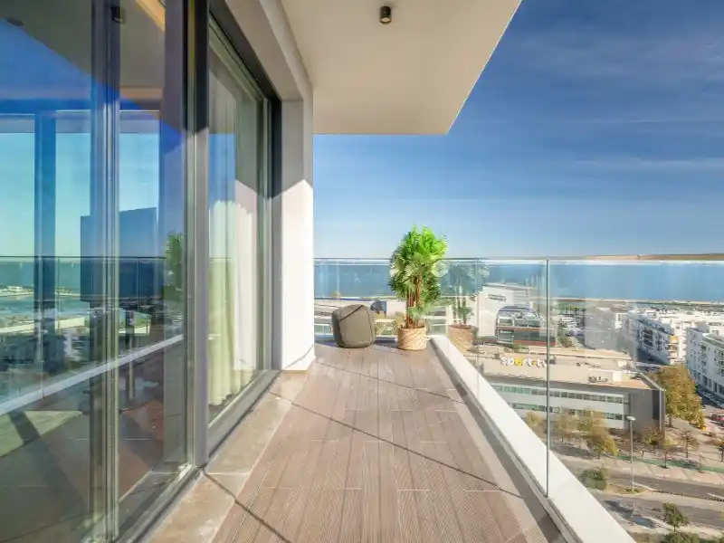 Elegant and Spacious Apartment in a Privileged Location