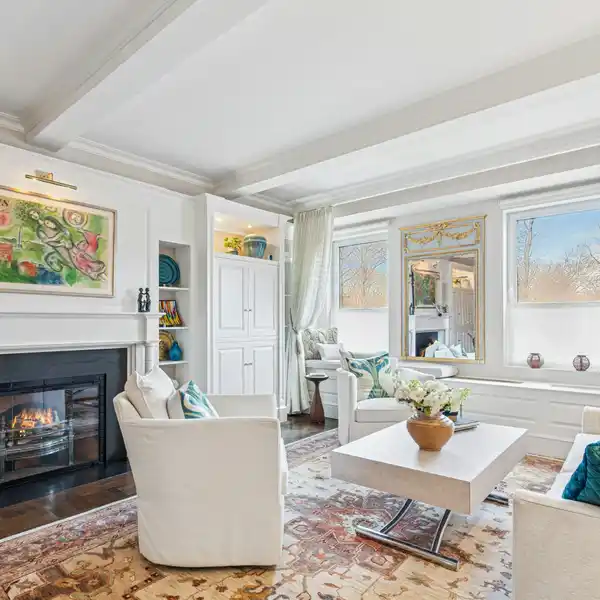 IMPECCABLE CENTRAL PARK SOUTH RESIDENCE