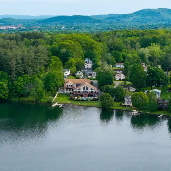 EXTRAORDINARY OPPORTUNITY ON PONTOOSUC LAKE