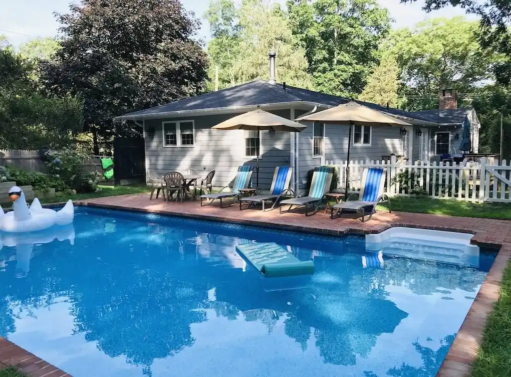 Bright and Fresh Three Bedroom Rental