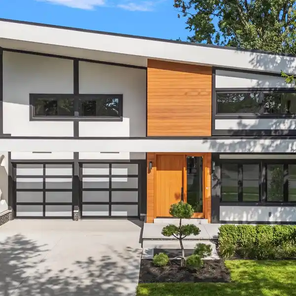 MODERN NEW CONSTRUCTION HOME