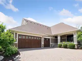 Executive Townhome in Coveted Legacy Oaks