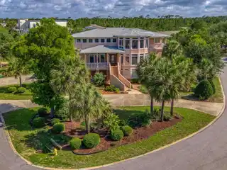 Coastal Living with Luxury and Convenience