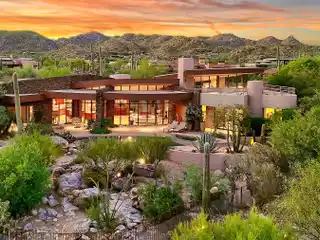 Dramatic Contemporary Residence Designed by Acclaimed Tucson Architect