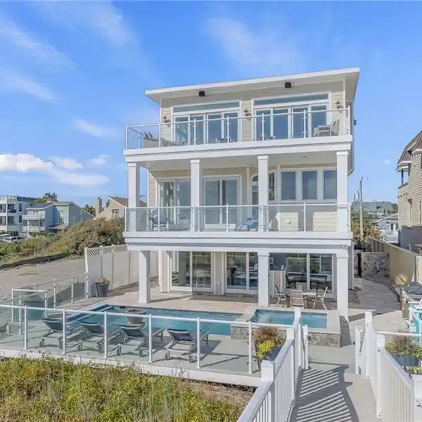 THOUGHTFULLY DESIGNED OCEANFRONT HOME WITH SWEEPING VIEWS