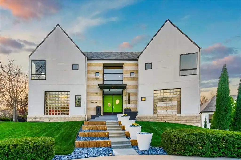Custom Contemporary Stunner