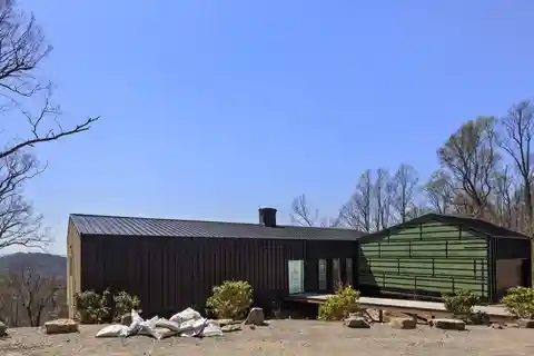 Luxury Living in Environmentally Conscious Elk View