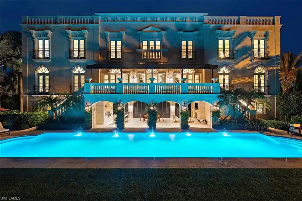 Iconic Home in the Heart of Old Naples