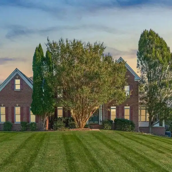 GRAND COLONIAL WITH REFINED INTERIORS AND ACREAGE