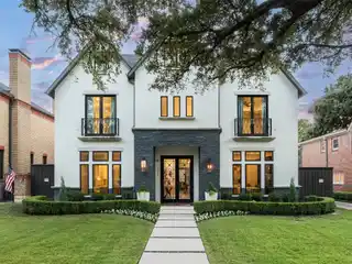 Beautiful Traditional University Park Home
