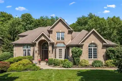 Luxury Living in the Heart of Shadow Wood