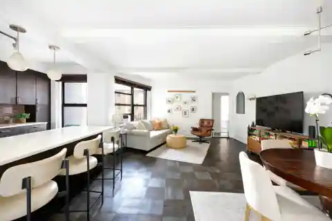 Spacious and Fully Fully Renovated Pre-war Home