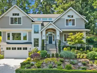 Beautiful Enatai Home