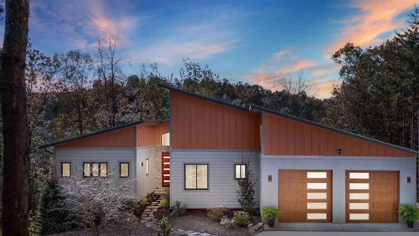 Peaceful Lakefront Property with Mountain Views