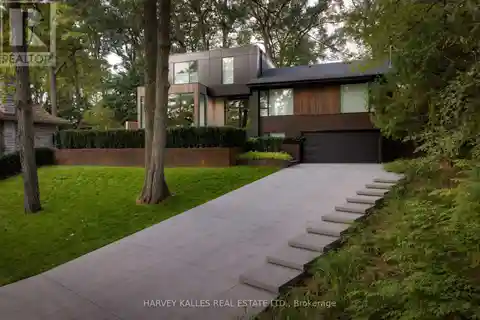 Rare Modern Home in Edenbridge-Humber Valley