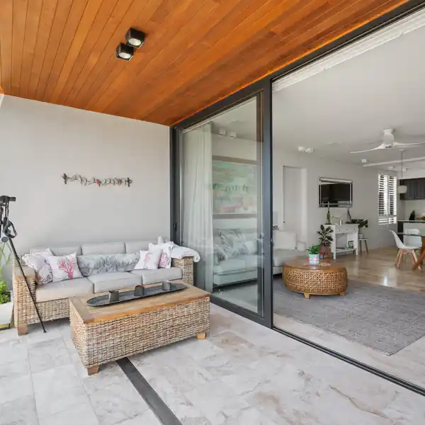 EXQUISITE APARTMENT WITH PANORAMIC VIEWS