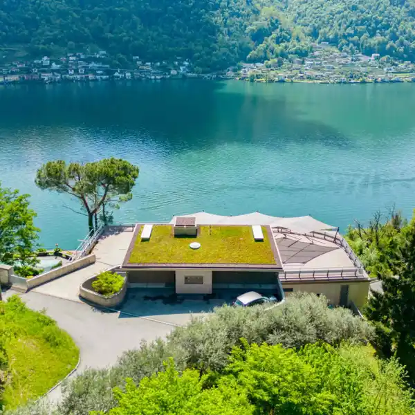 MODERN LAKE VIEW APARTMENT
