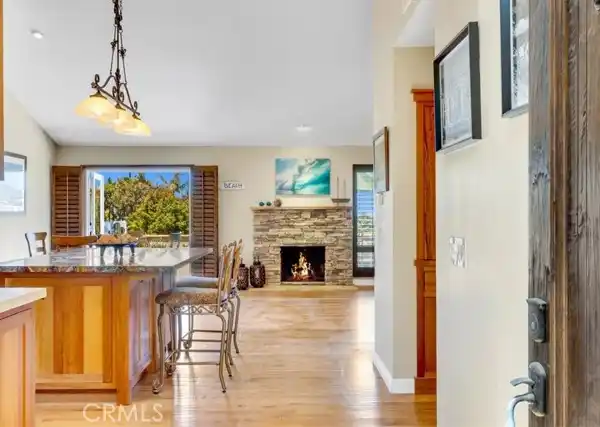OCEAN VIEW SINGLE-LEVEL COTTAGE